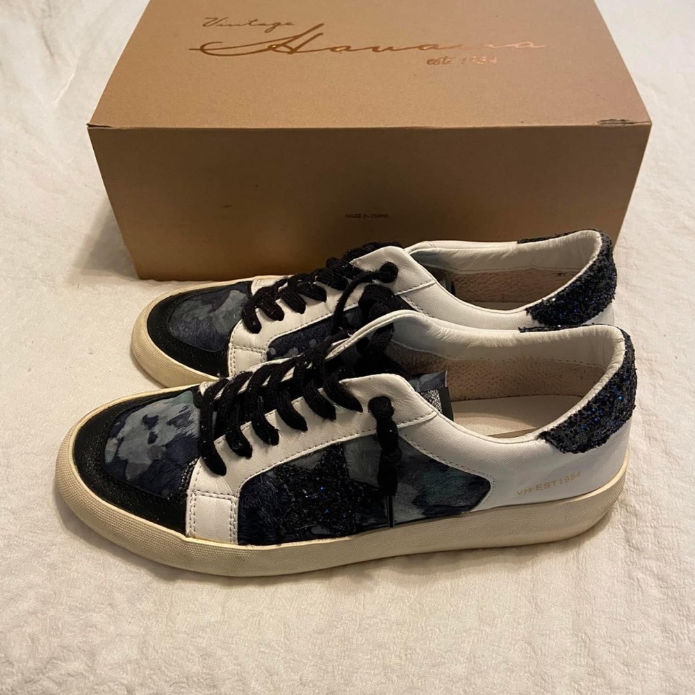 Vintage Havana sneakers i bought that was too small they are a size 10 - Picture 2 of 7